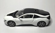 BMW i8 1:24