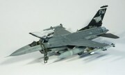Lockheed Martin F-16CJ Fighting Falcon 1:48