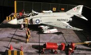 McDonnell Douglas F-4J Phantom II 1:72