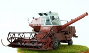 Combine Harvester SK5 NIVA 1:72